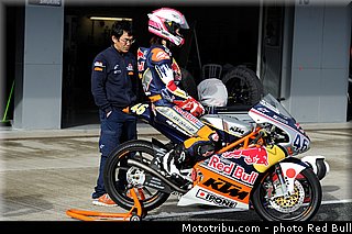 watanabe_001_redbull_motogp_rookies_cup_2013_test_fevrier.jpg