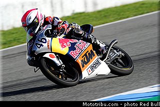 watanabe_017_redbull_motogp_rookies_cup_2013_test_fevrier.jpg