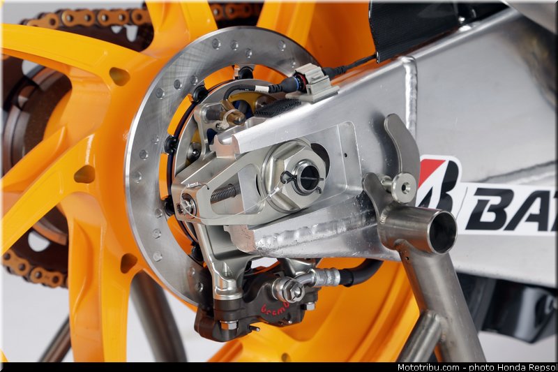 honda_hrc_pedrosa_marquez_rc_213v_2013_48