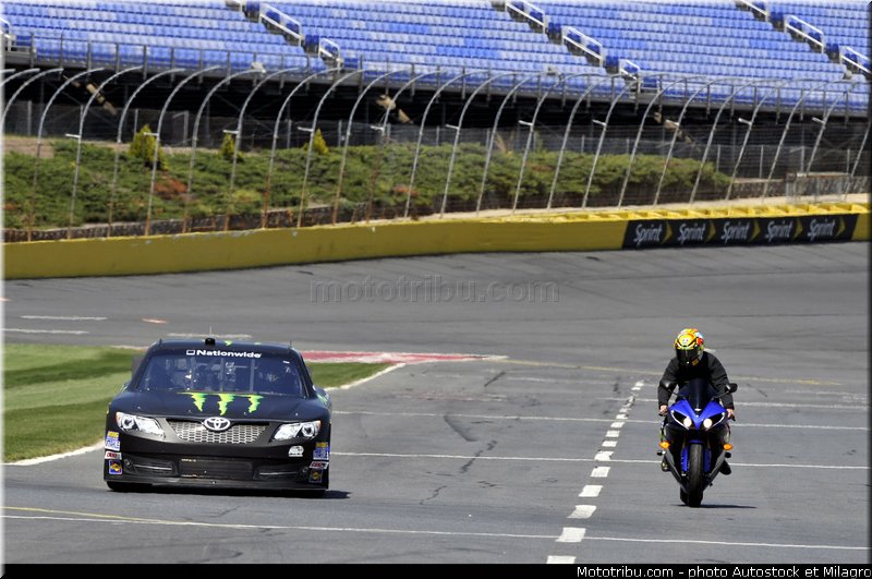 valentino_rossi_et_kyle_busch_nascar_2013_003