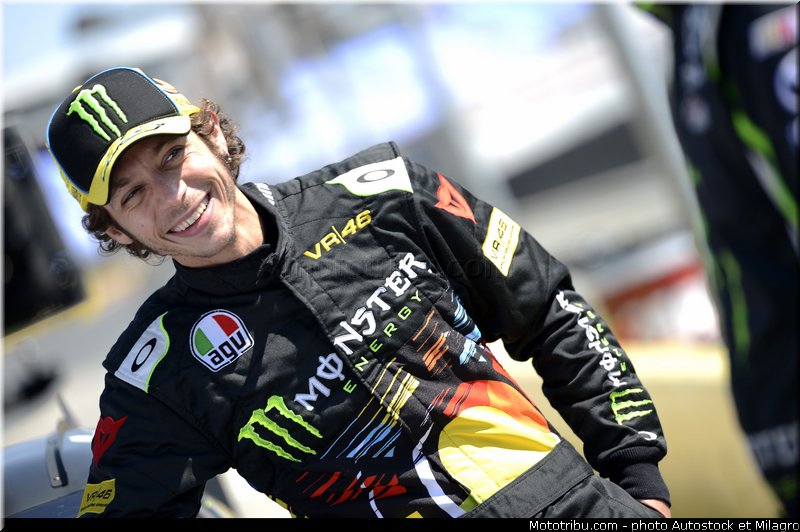 valentino_rossi_et_kyle_busch_nascar_2013_004