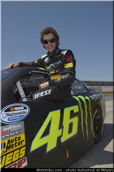 valentino_rossi_et_kyle_busch_nascar_2013_036