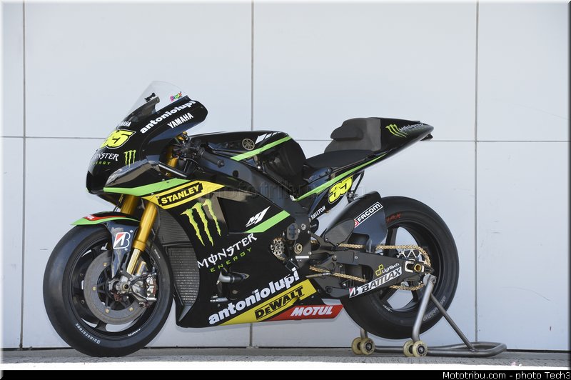 motogp_2013_tech3_smith_crutchlow_005