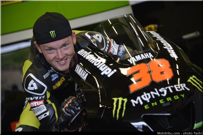 motogp_2013_tech3_smith_crutchlow_020