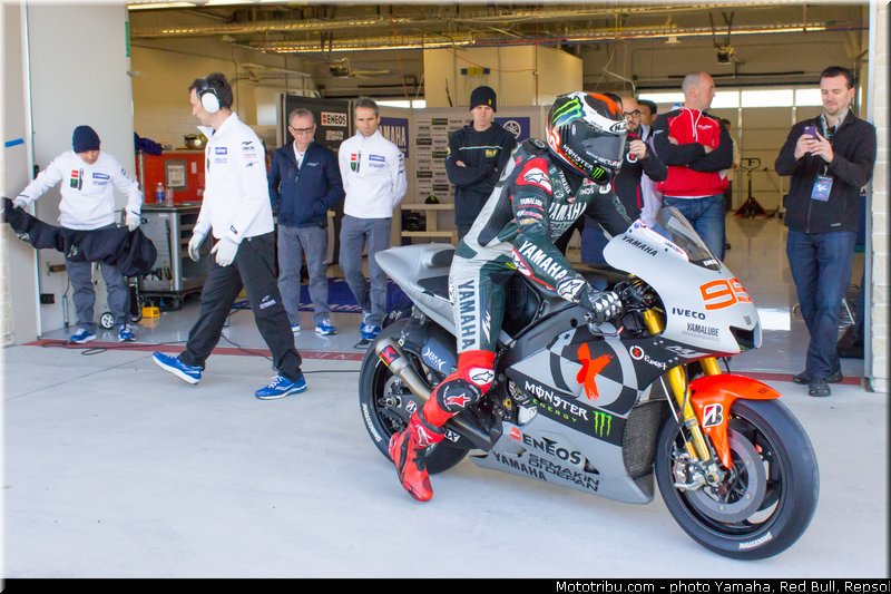 lorenzo_4_motogp_2013_usa_austin_test