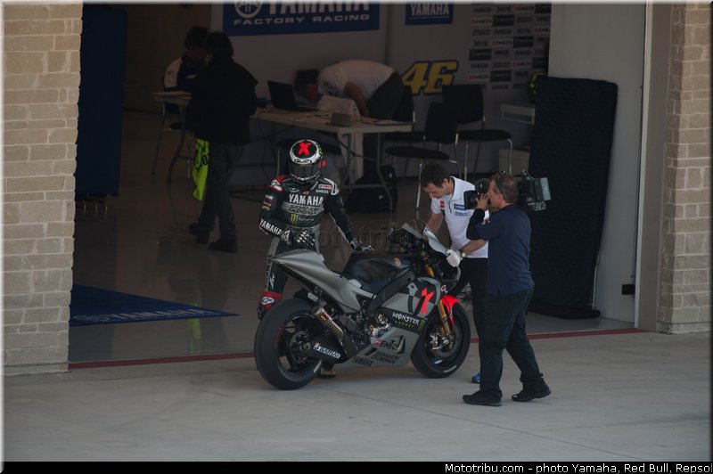 lorenzo_7_motogp_2013_usa_austin_test