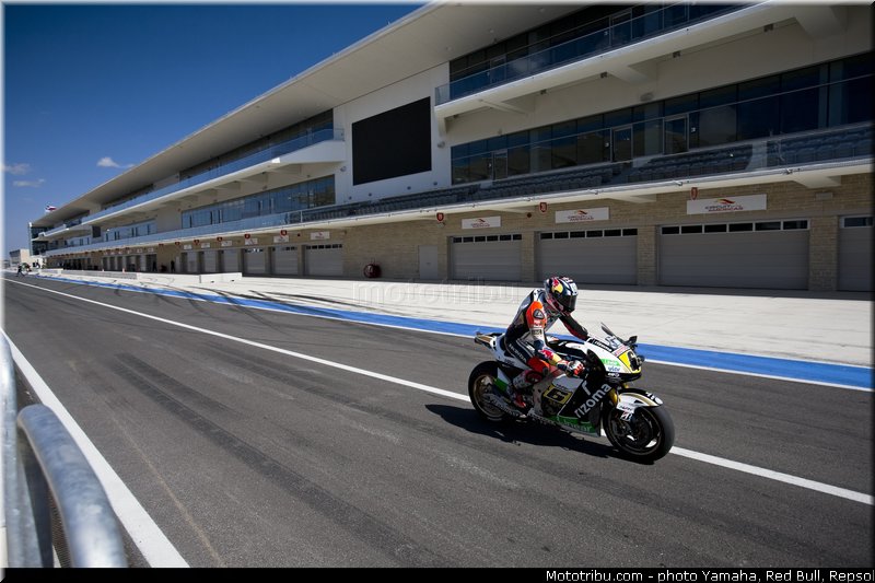 lorenzo_8_motogp_2013_usa_austin_test