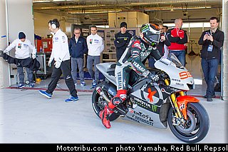 lorenzo_4_motogp_2013_usa_austin_test.jpg