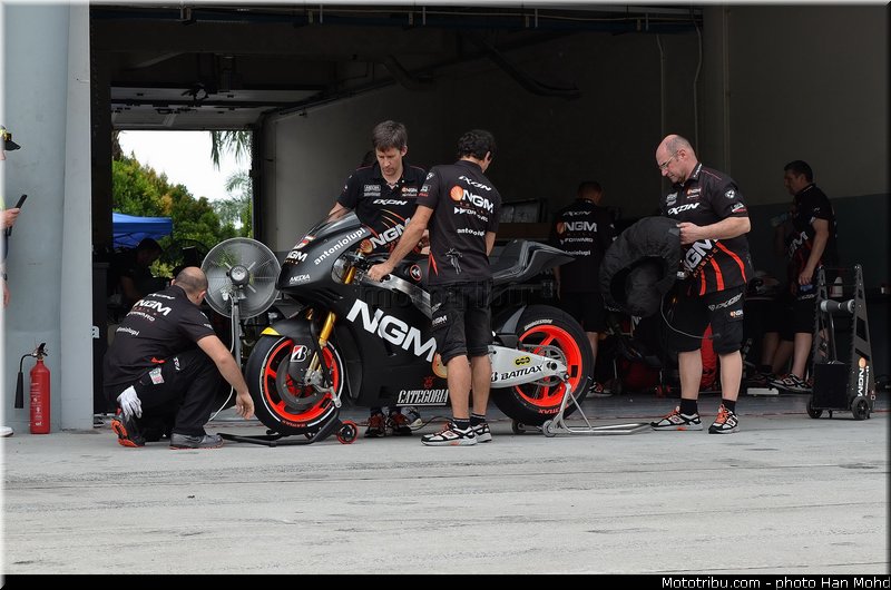 edwards_009_motogp_2013_malaisie_sepang_tests
