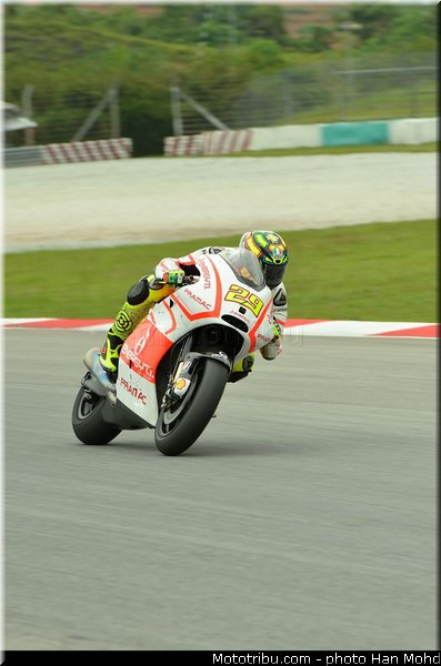 iannone_004_motogp_2013_malaisie_sepang_tests