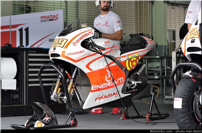 iannone_007_motogp_2013_malaisie_sepang_tests