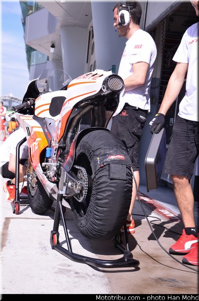spies_008_motogp_2013_malaisie_sepang_tests