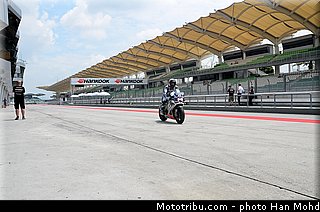 de_puniet_010_motogp_2013_malaisie_sepang_tests.jpg