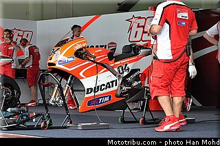 dovizioso_009_motogp_2013_malaisie_sepang_tests.jpg