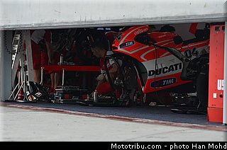 dovizioso_012_motogp_2013_malaisie_sepang_tests.jpg