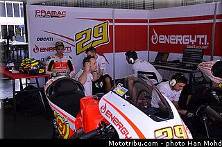 iannone_017_motogp_2013_malaisie_sepang_tests.jpg