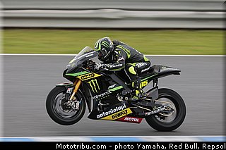 crutchlow_002_motogp_2013_jerez_test.jpg