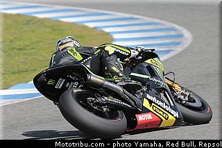 crutchlow_012_motogp_2013_jerez_test.jpg