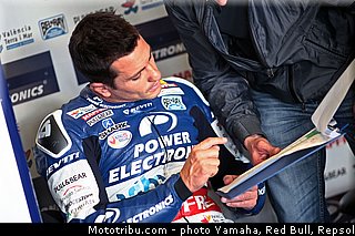 de_puniet_005_motogp_2013_jerez_test.jpg