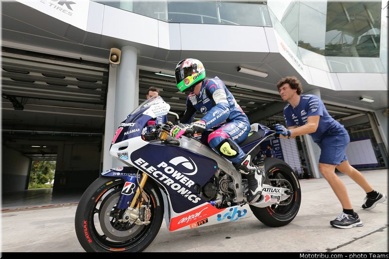 espargaro_003_motogp_2013_malaisie_sepang_tests