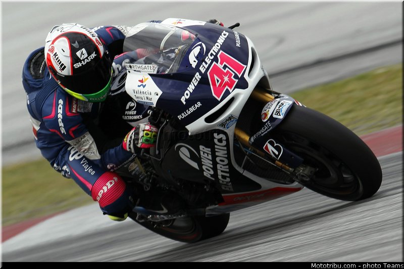 espargaro_005_motogp_2013_malaisie_sepang_tests