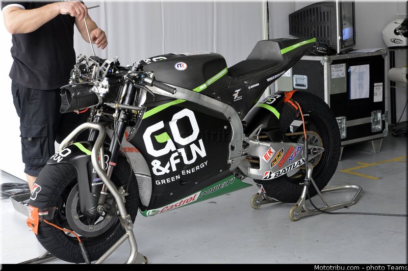 staring_004_motogp_2013_malaisie_sepang_tests