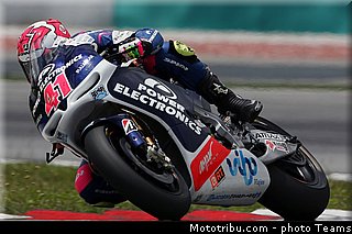 espargaro_012_motogp_2013_malaisie_sepang_tests.jpg