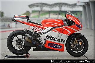 hayden_005_motogp_2013_malaisie_sepang_tests.jpg