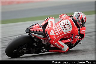 hayden_012_motogp_2013_malaisie_sepang_tests.jpg