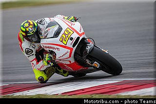 iannone_008_motogp_2013_malaisie_sepang_tests.jpeg