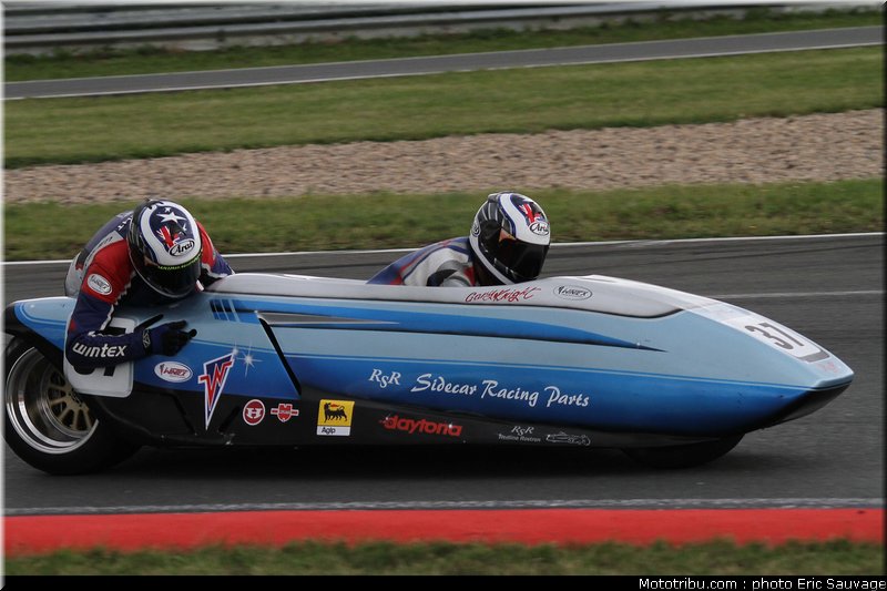 side_car_mondial_knight_001_oschersleben_2011