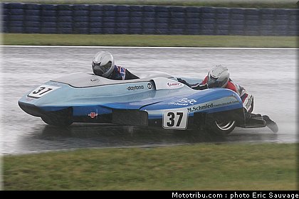 side_car_mondial_knight_002_oschersleben_2011.jpg