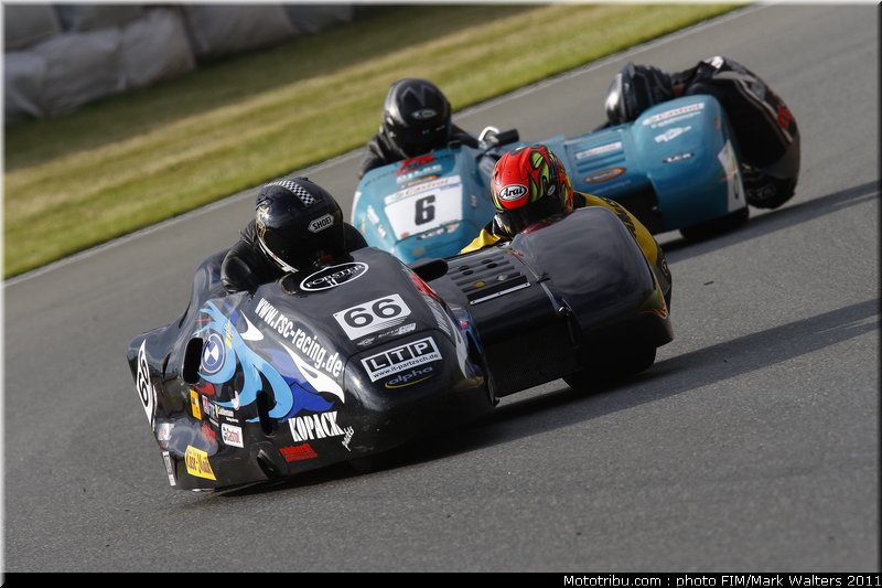 side_car_roscher_kamerbeek_01_allemagne_sachsenring_2011