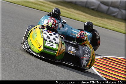side_car_reeves_cluze_01_allemagne_sachsenring_2011.JPG