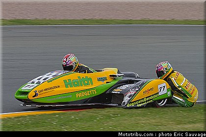 side_car_reeves_cluze_02_allemagne_sachsenring_2011.jpg
