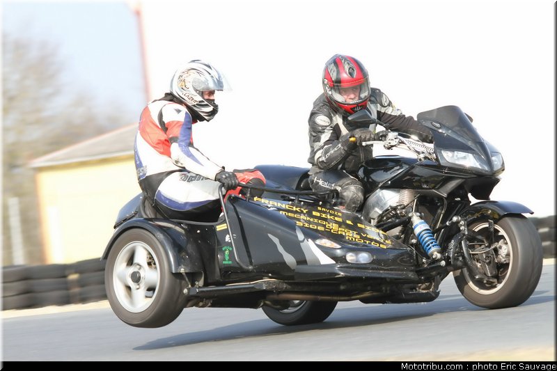 side_car_lurcy_levis_mars_2012_0094