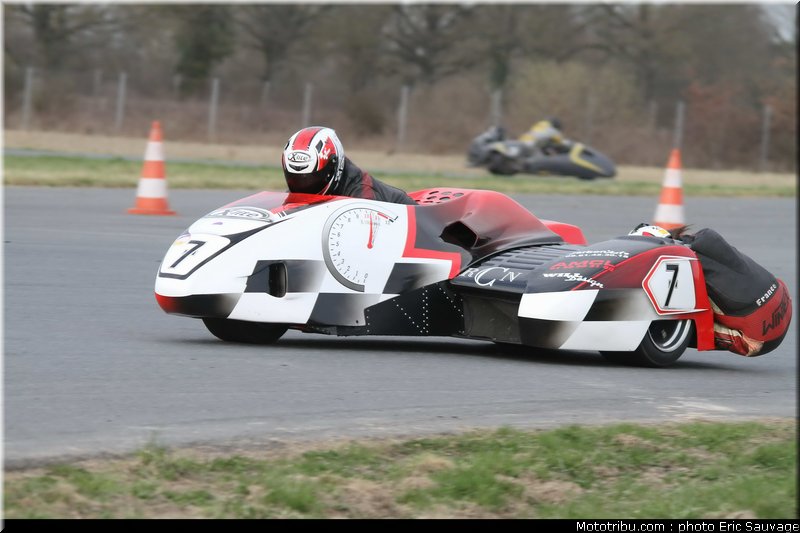 side_car_lurcy_levis_mars_2012_0150