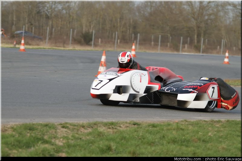 side_car_lurcy_levis_mars_2012_0157