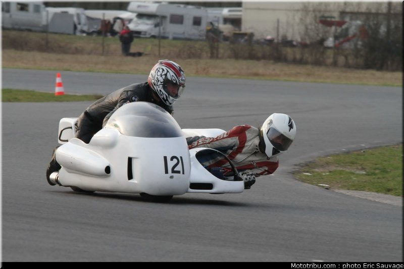 side_car_lurcy_levis_mars_2012_0163