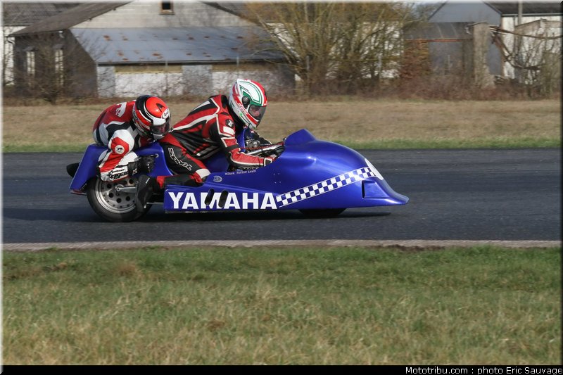 side_car_lurcy_levis_mars_2012_0197