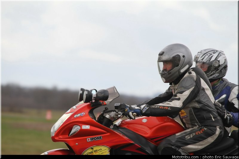side_car_lurcy_levis_mars_2012_0288