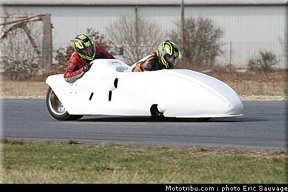 side_car_lurcy_levis_mars_2012_0039.jpg