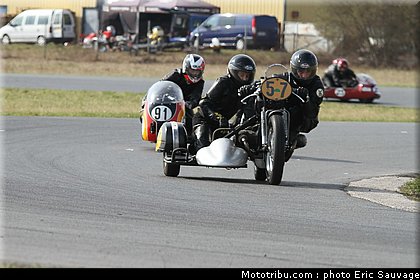 side_car_lurcy_levis_mars_2012_0063.jpg
