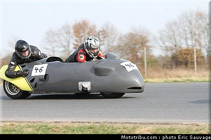 side_car_lurcy_levis_mars_2012_0101.jpg