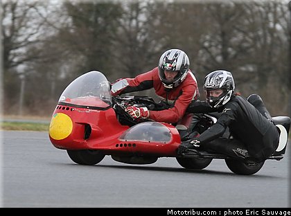 side_car_lurcy_levis_mars_2012_0128.jpg