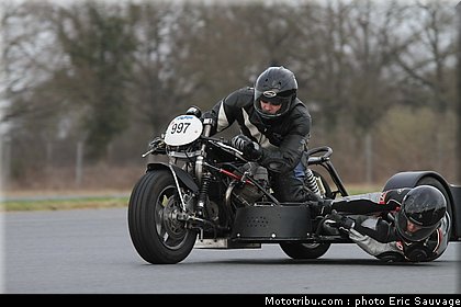 side_car_lurcy_levis_mars_2012_0131.jpg
