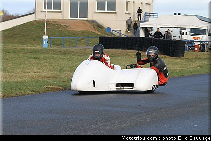 side_car_lurcy_levis_mars_2012_0181.jpg