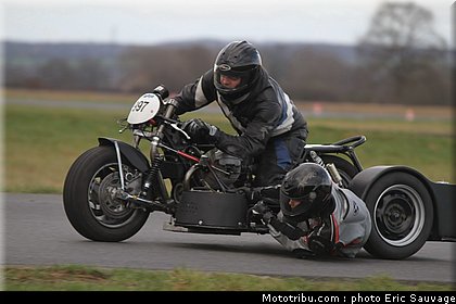side_car_lurcy_levis_mars_2012_0219.jpg