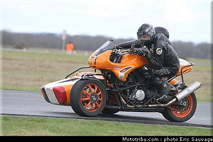 side_car_lurcy_levis_mars_2012_0290.jpg