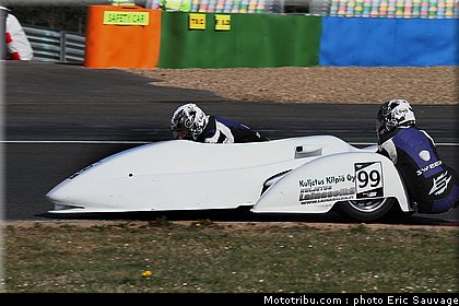 makula_asumaniemi_01_mondial_sidecar_2012_france_magny_cours.jpg